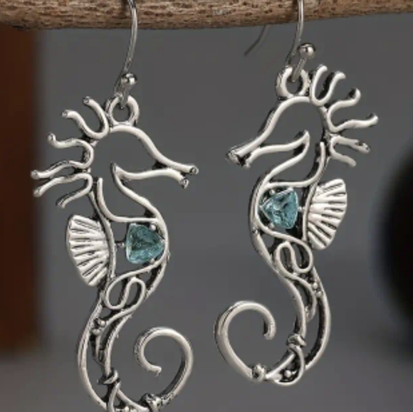 NWOT NFL Chiefs Conference Champions 2022 red with yellow/white print KC - Picture 3 of 9